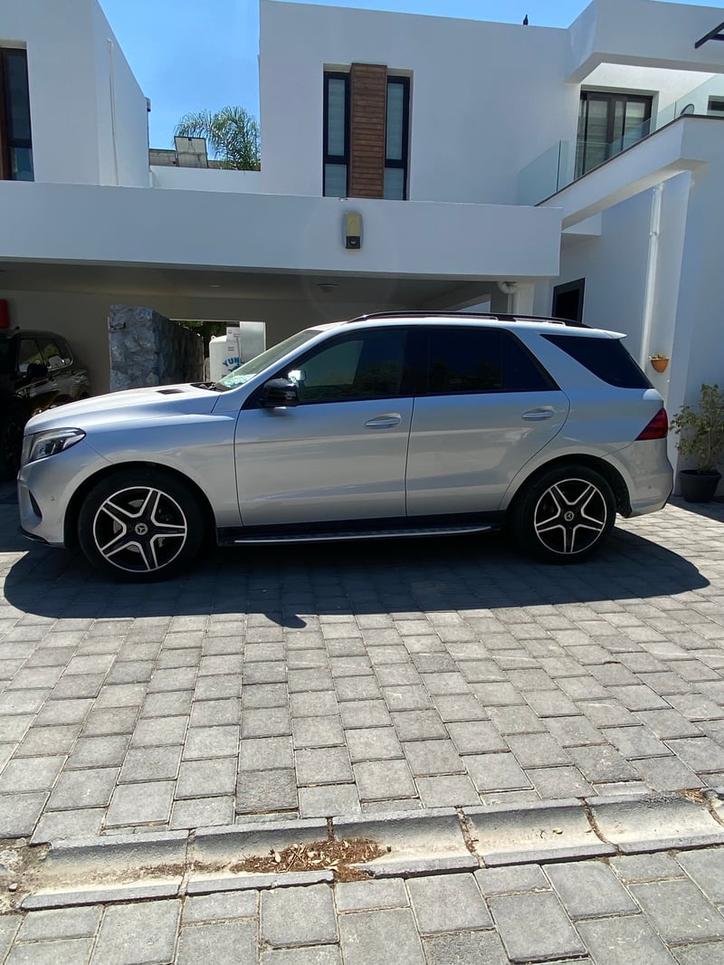 Mercedes-Benz GLE 250d — 2