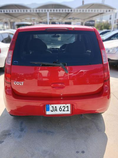 Mitsubishi Colt — 4
