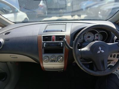 Mitsubishi Colt — 9