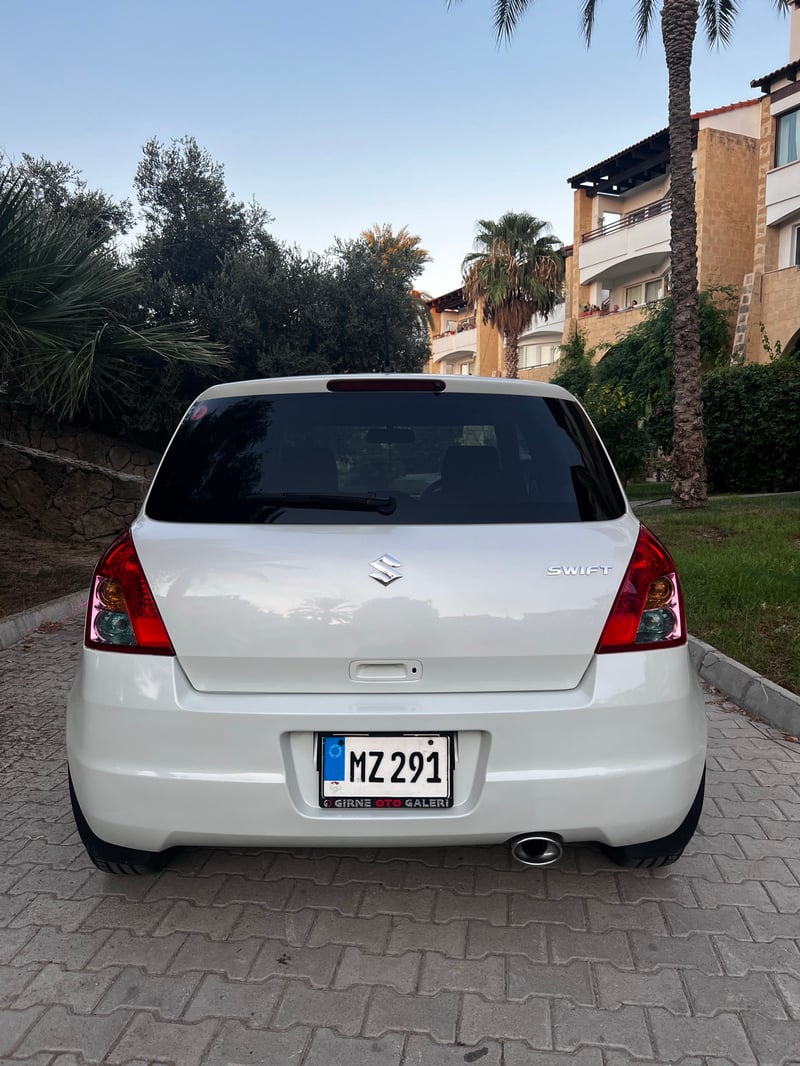 Suzuki Swift — 4