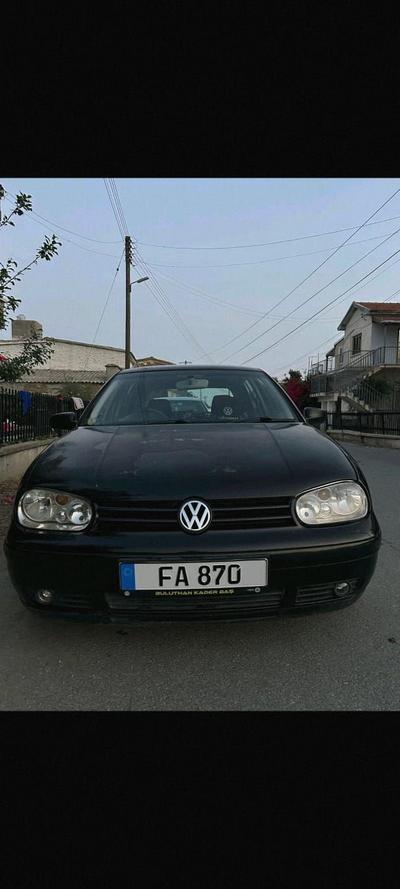 Volkswagen Golf — 5