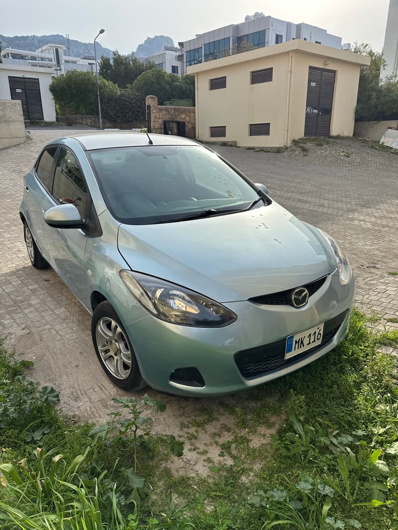 Mazda Demio — 1/9