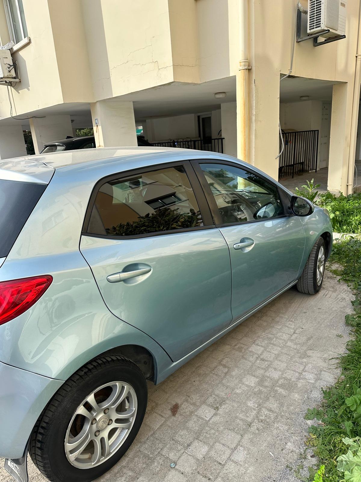 2010 Mazda Demio 5