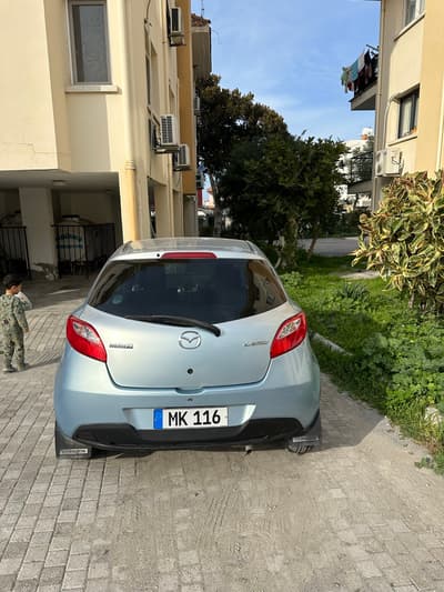 Mazda Demio — 8