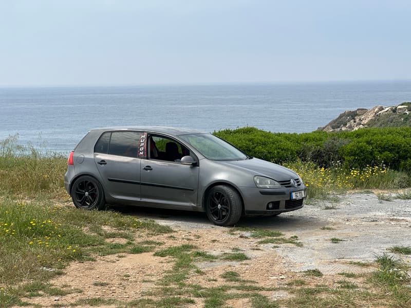 Volkswagen Golf — 1/10