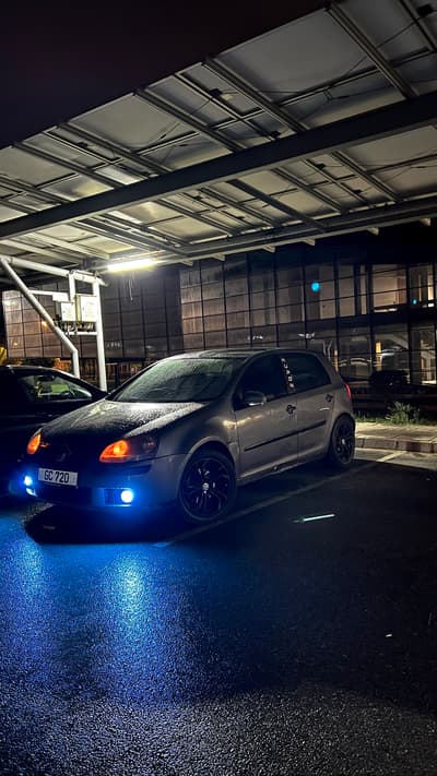 Volkswagen Golf — 7