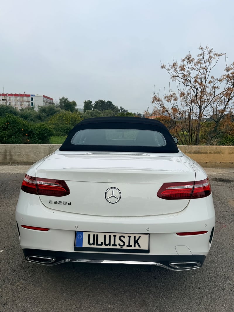 Mercedes-Benz E 220d Cabrio — 3
