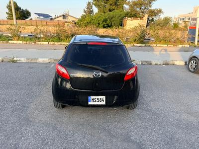 Mazda Demio — 3