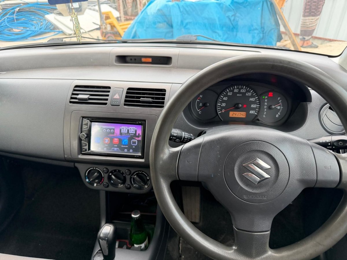 2006 Suzuki Swift 5