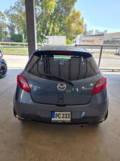 Mazda Demio — 3
