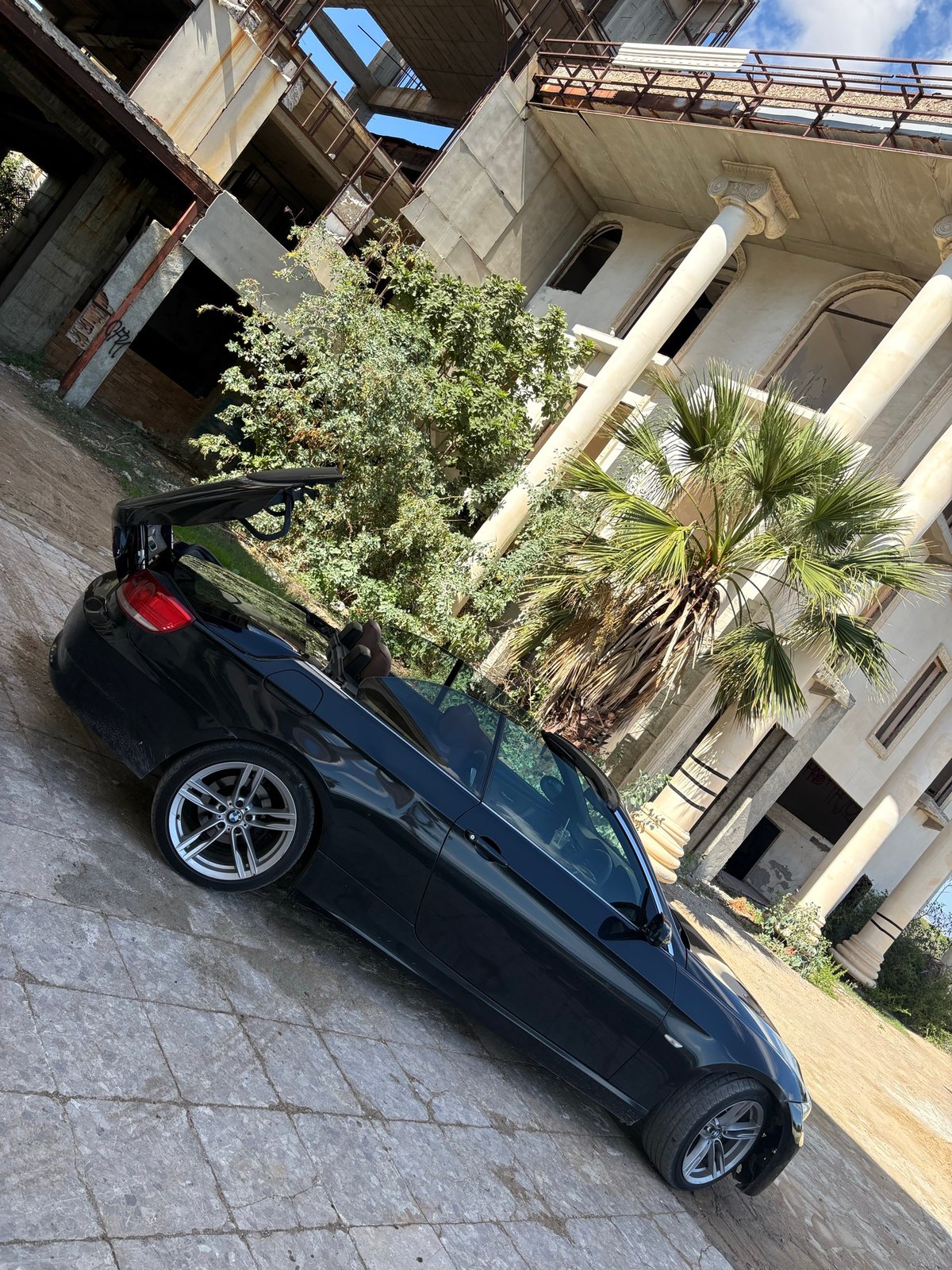 2008 BMW 320i Cabrio 2