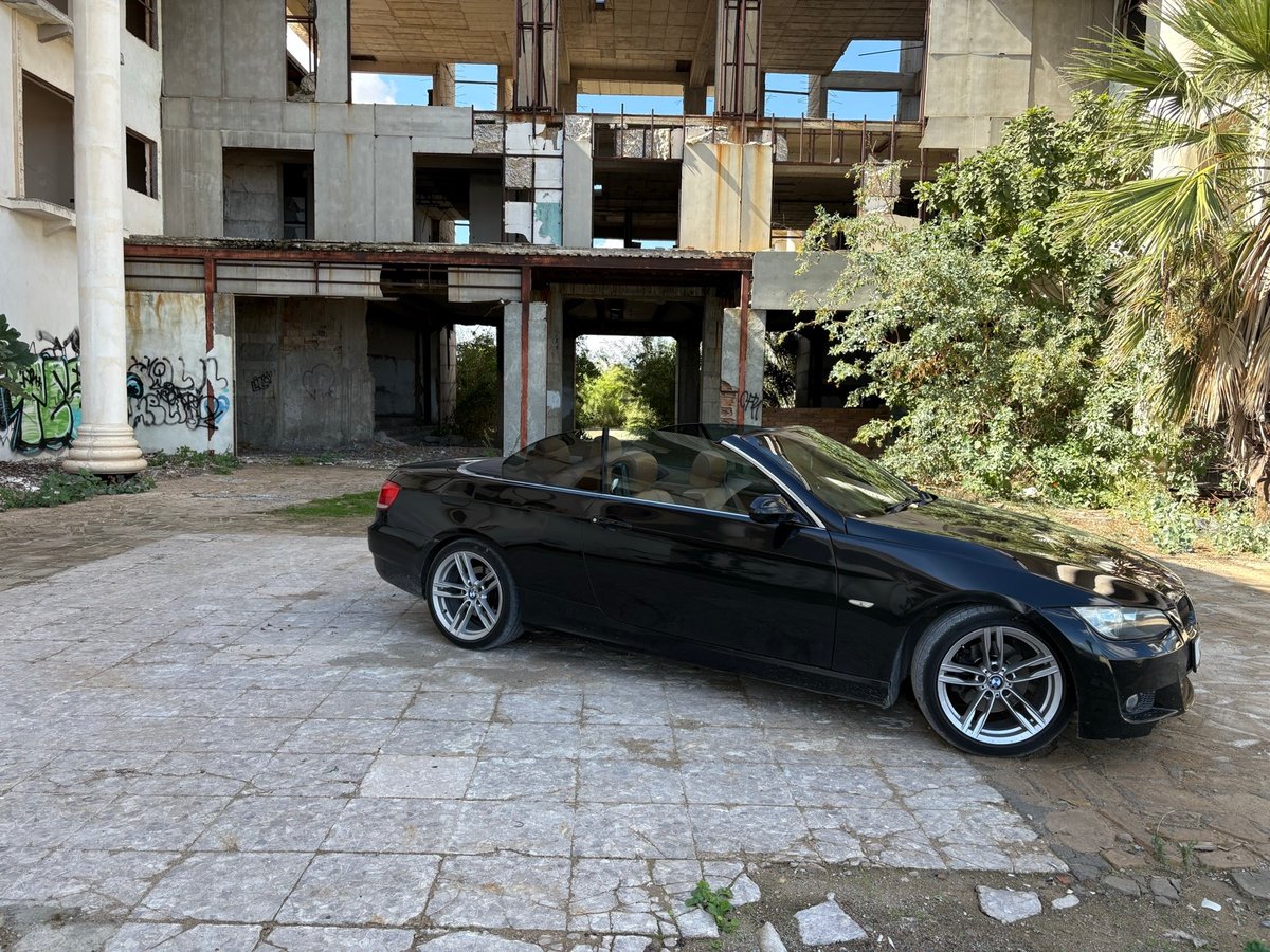2008 BMW 320i Cabrio 4