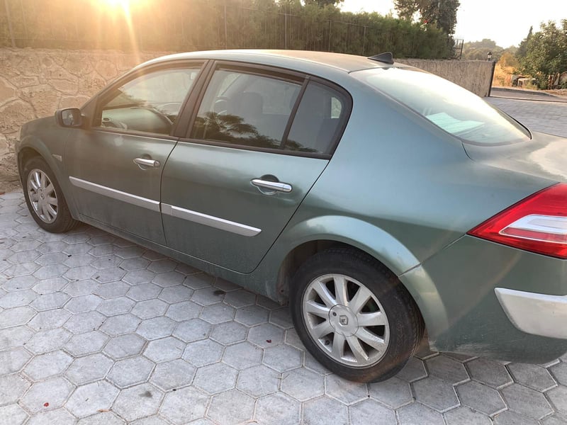 Renault Megane — 1/4