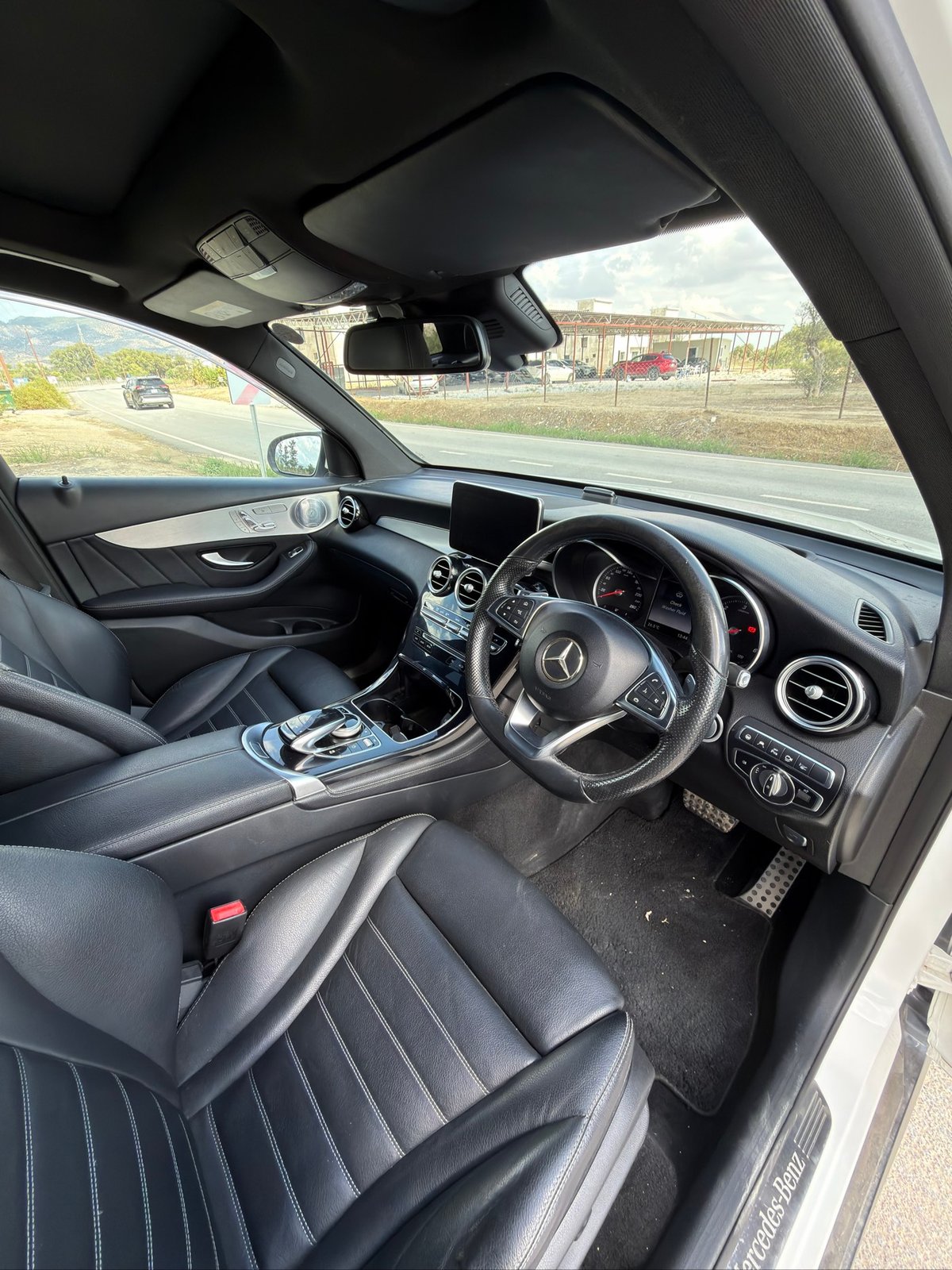 2019 Mercedes-Benz GLC 220d 8