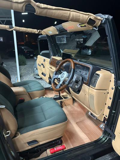 Jeep Wrangler — 5