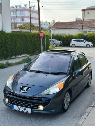 Peugeot 207 — 2
