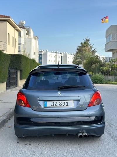 Peugeot 207 — 5