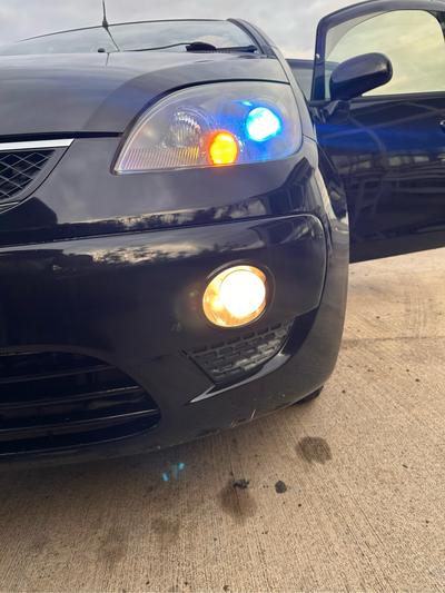 Mitsubishi Colt — 8