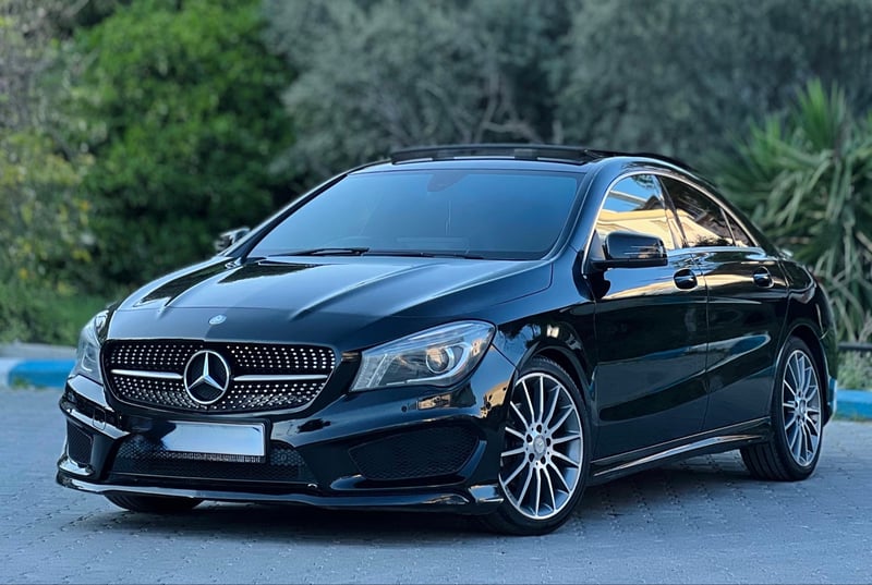 Mercedes-Benz CLA 180 — 1/10