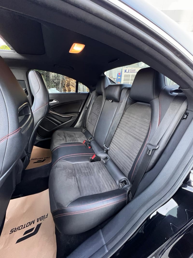 Mercedes-Benz CLA 180 — 3