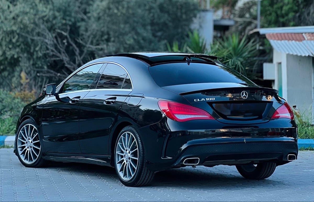 2015 Mercedes-Benz CLA 180 5