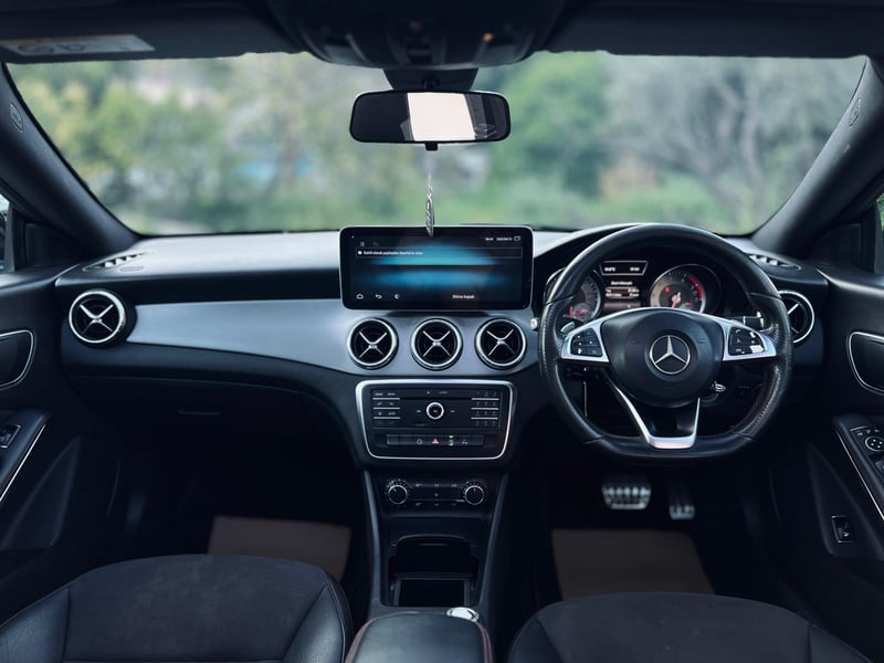 Mercedes-Benz CLA 180 — 9