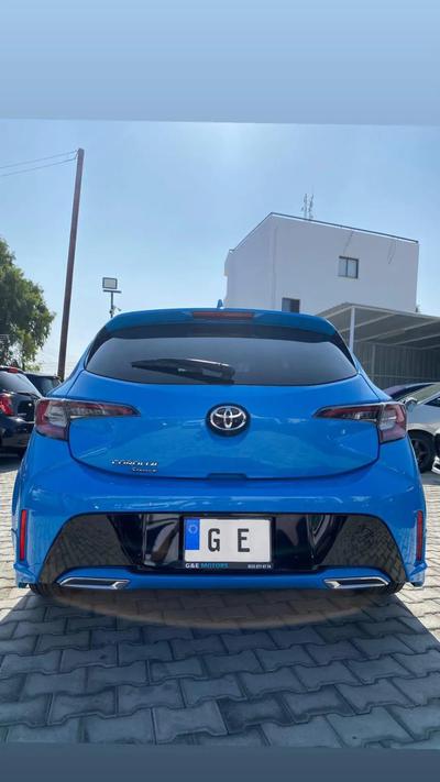 Toyota Corolla Sport — 3