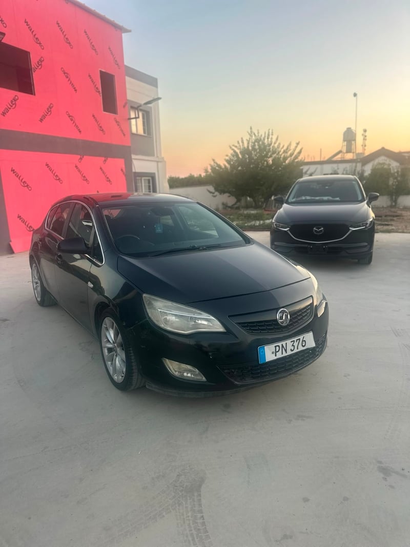 Opel Astra — 2