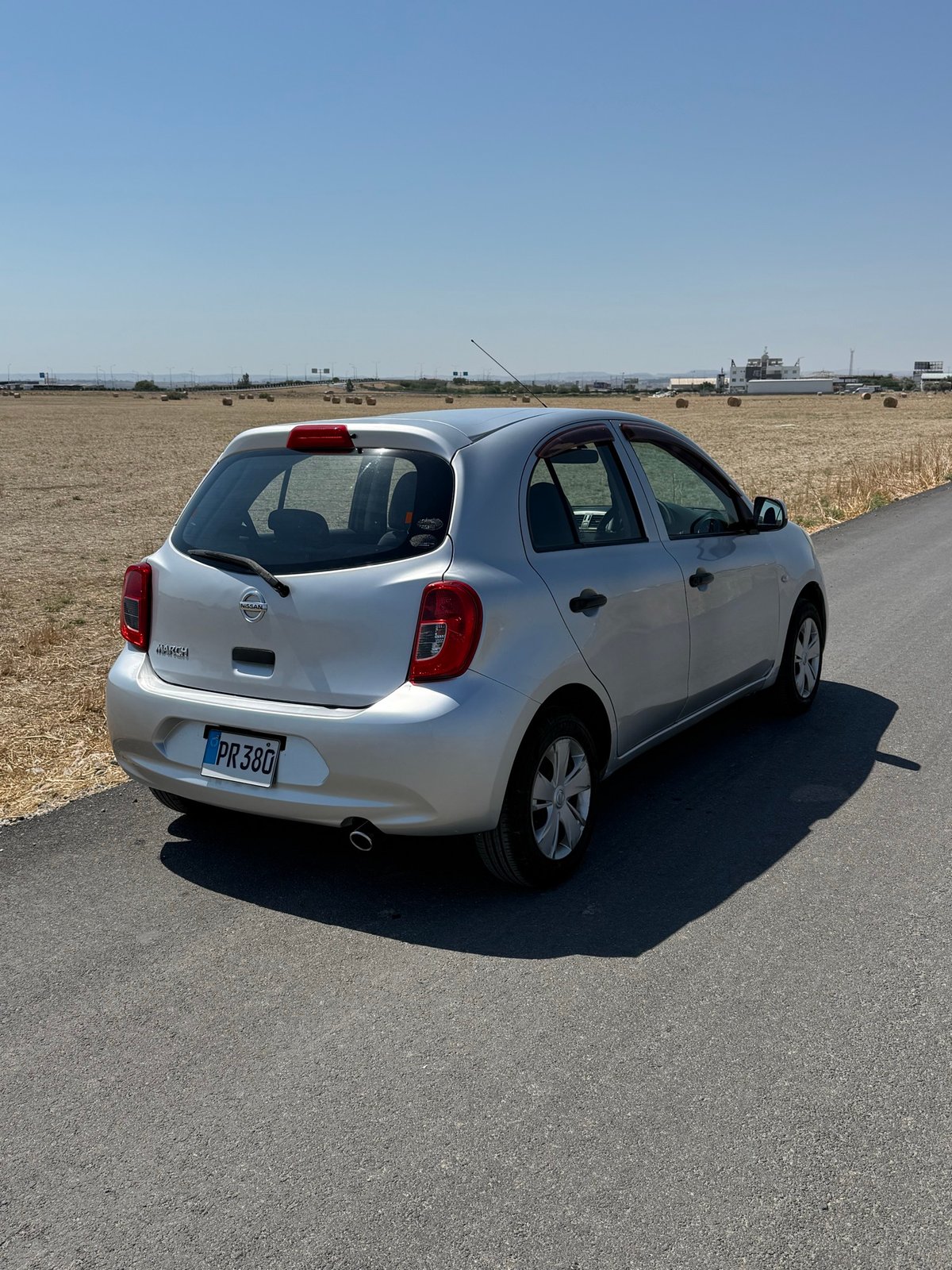 2014 Nissan March 4