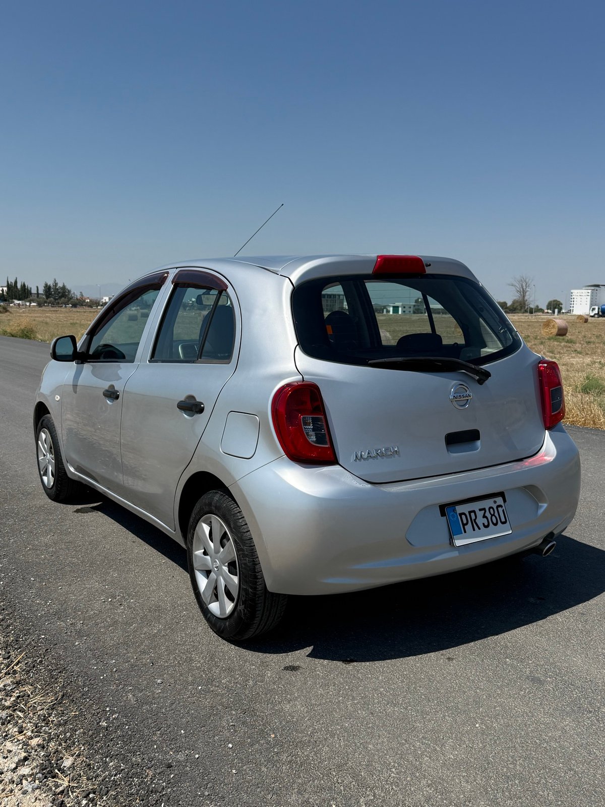 2014 Nissan March 5