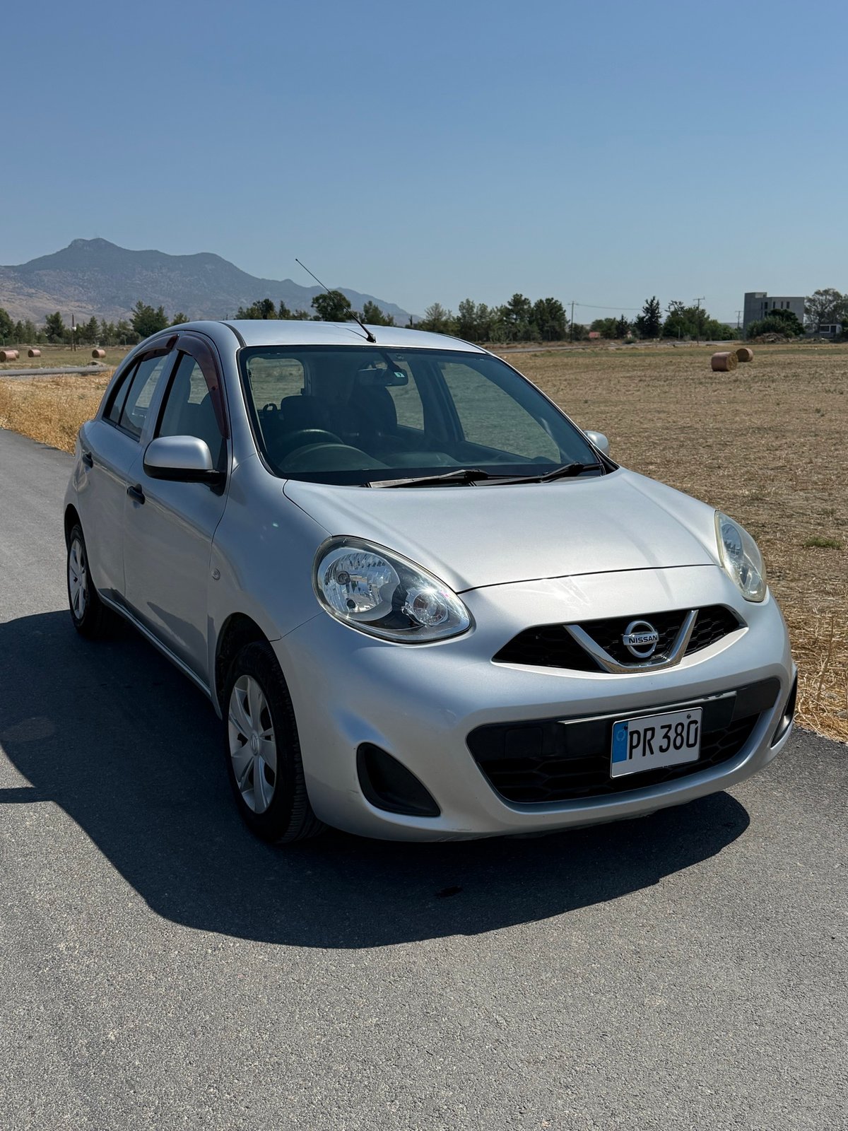 2014 Nissan March 6