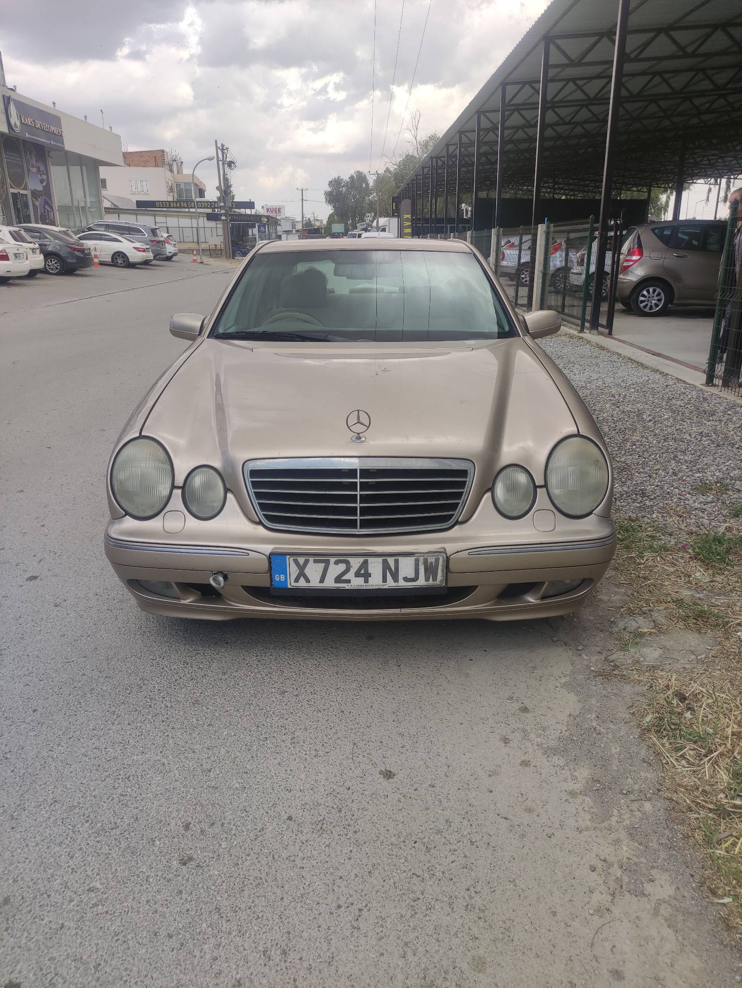 2000 Mercedes-Benz E 200 Benzin Otomatik Mağusa İlan görseli - GalerimPlus