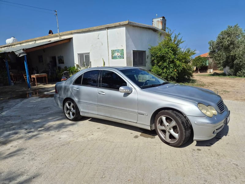 Mercedes-Benz C 220 — 2