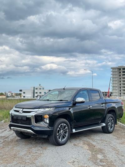Mitsubishi L200 — 2