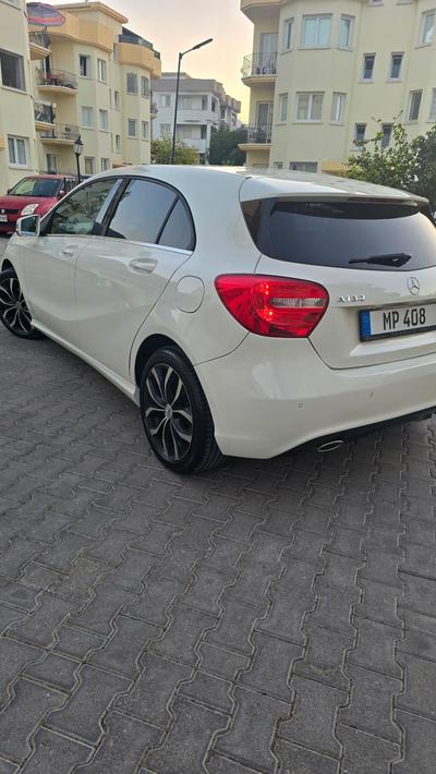 Mercedes-Benz A 180 — 10