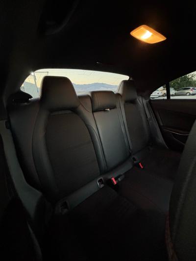Mercedes-Benz CLA 180 — 10