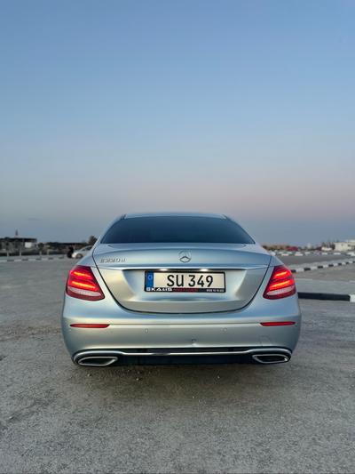 Mercedes-Benz E 220d — 2