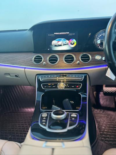 Mercedes-Benz E 220d — 9