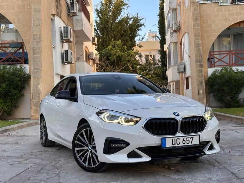 BMW 218i — 1/9