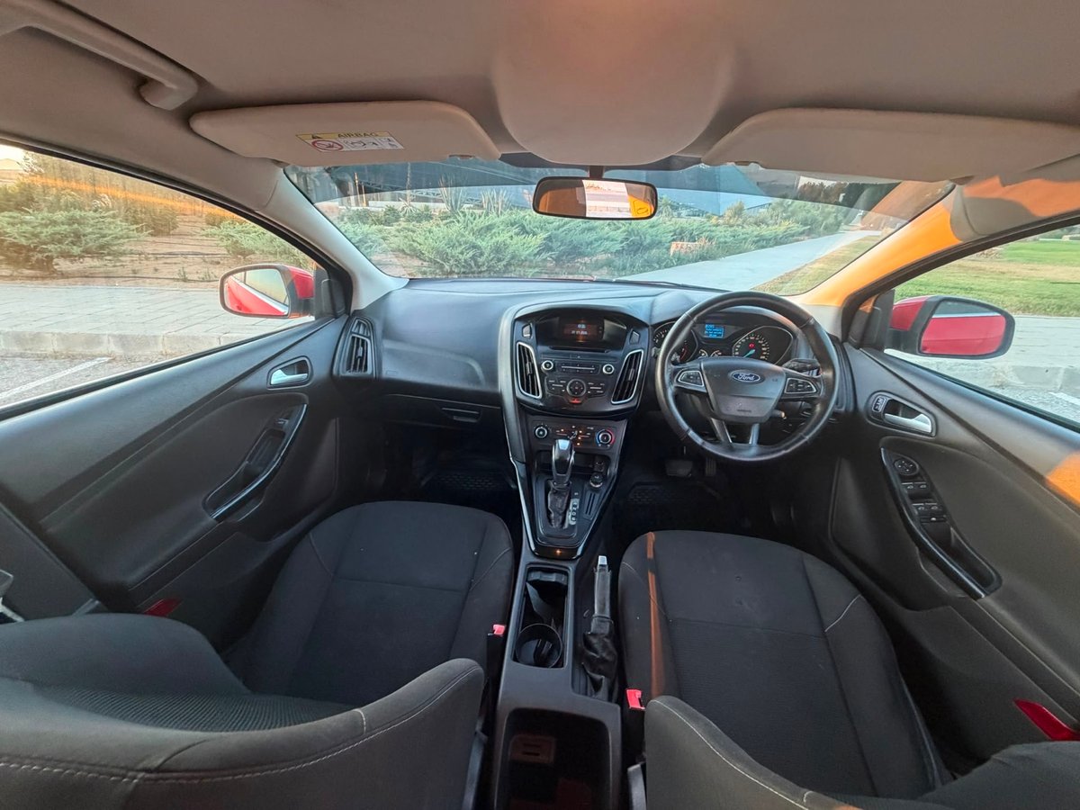 2016 Ford Focus 6