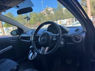 Mazda Demio — 4