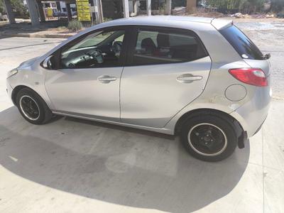Mazda Demio — 3