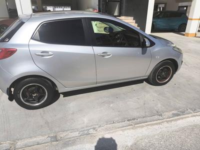 Mazda Demio — 4