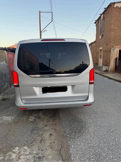 Mercedes-Benz V 250d — 8