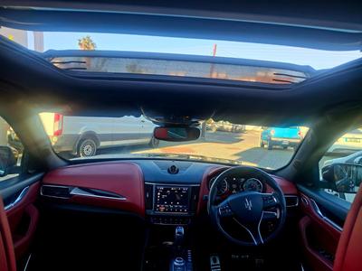Maserati Levante — 8