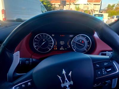 Maserati Levante — 9