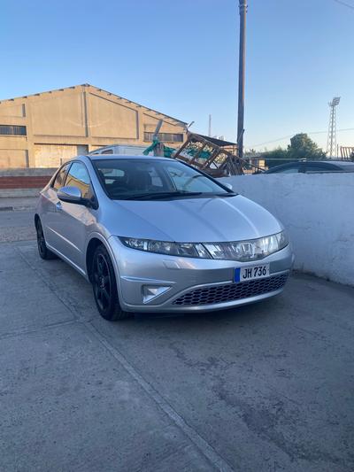 Honda Civic — 2