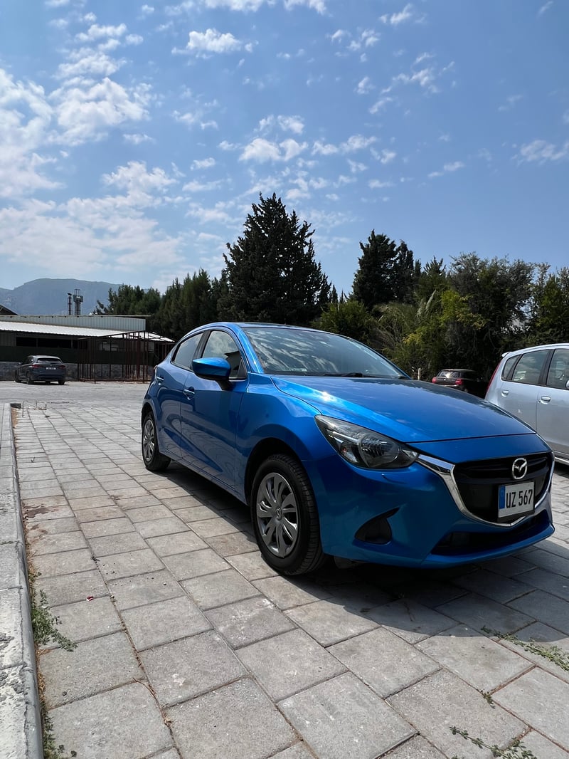 Mazda Demio — 2