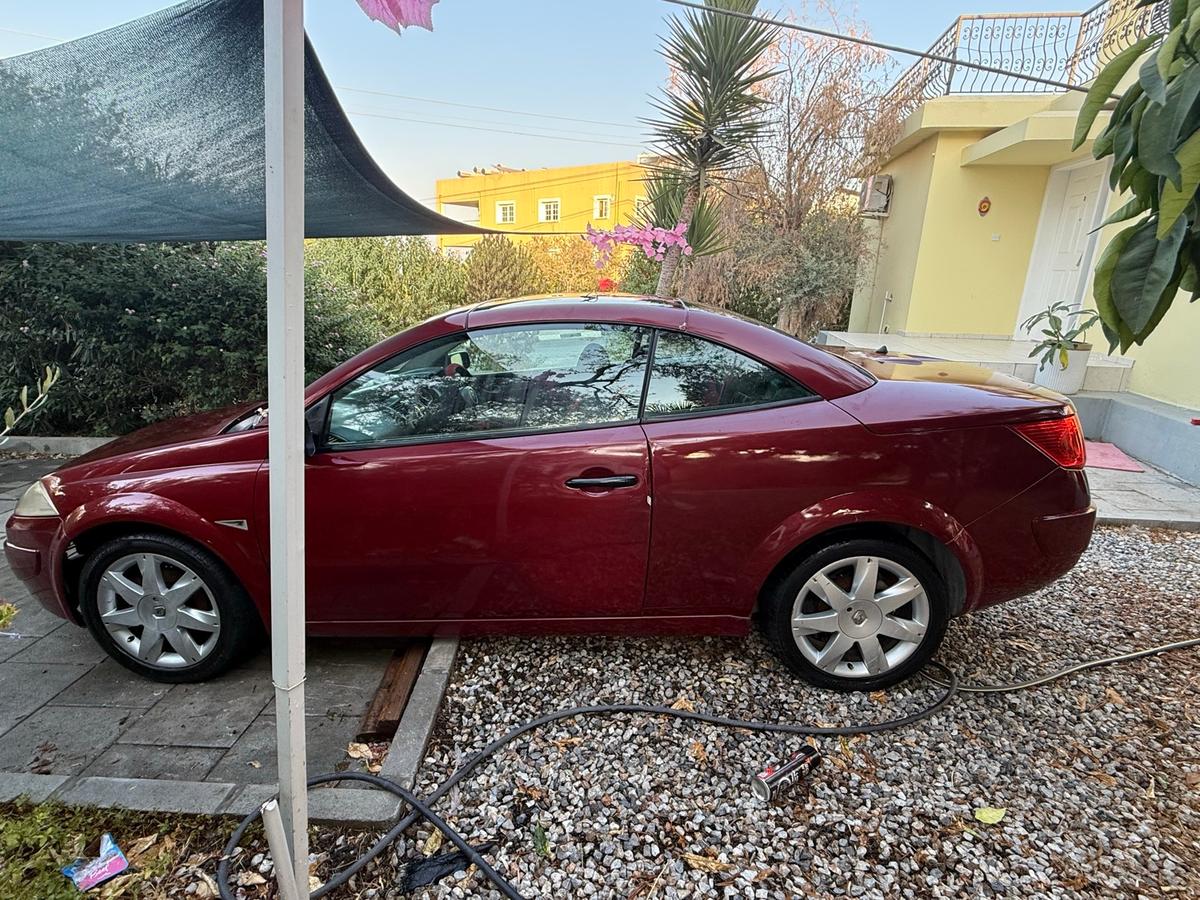 2008 Renault Megane CC 8