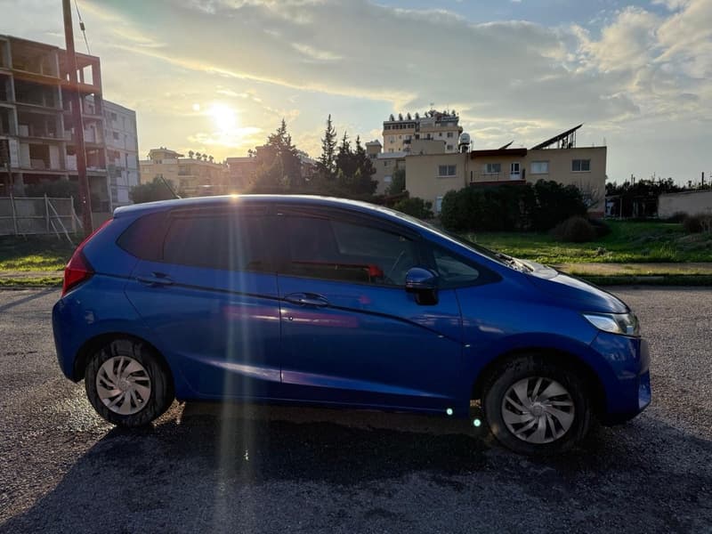 Honda Fit — 1/7
